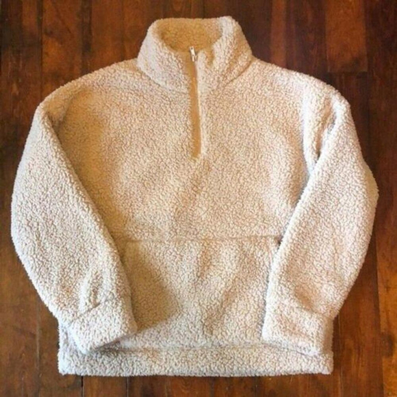 American Eagle Outfitters Tops - American Eagle Cozy Sherpa Pullover - Size XS